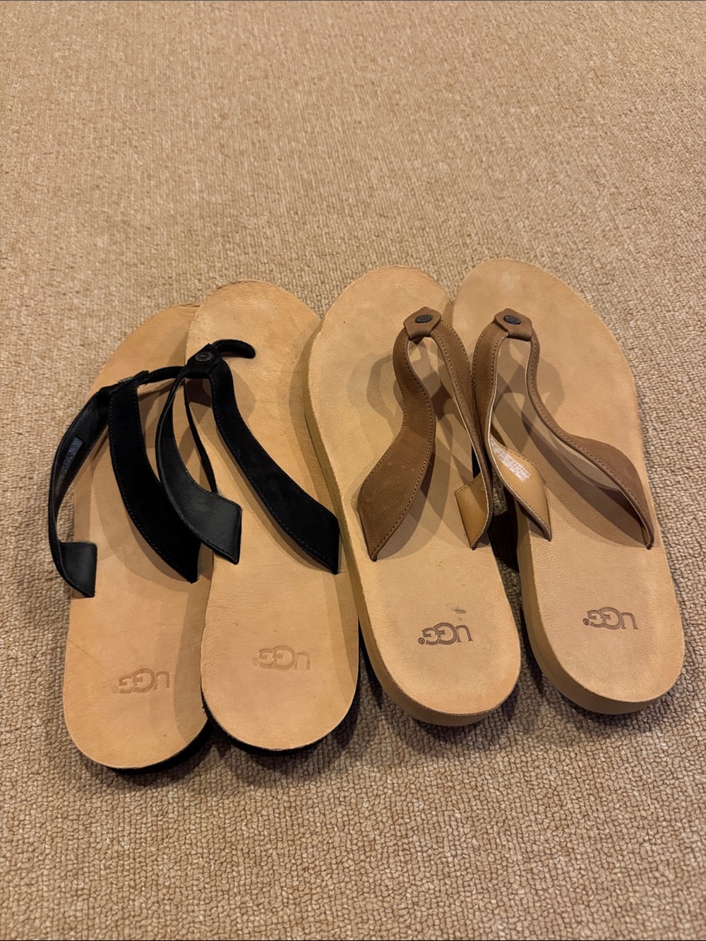 Set of 2 UGG Women's Black and Tan Leather Thong Sandals